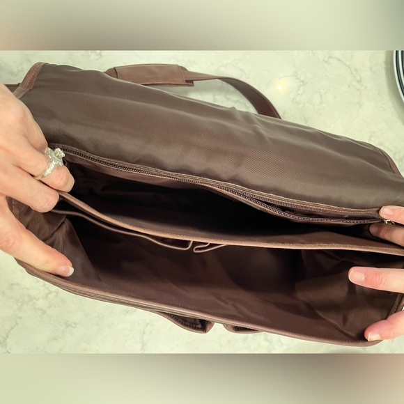 Authentic Coach brown leather briefcase. Silver hardware. Unisex - Picture 6 of 16